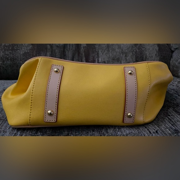 Dooney & Bourke yellow tote. - Picture 3 of 8